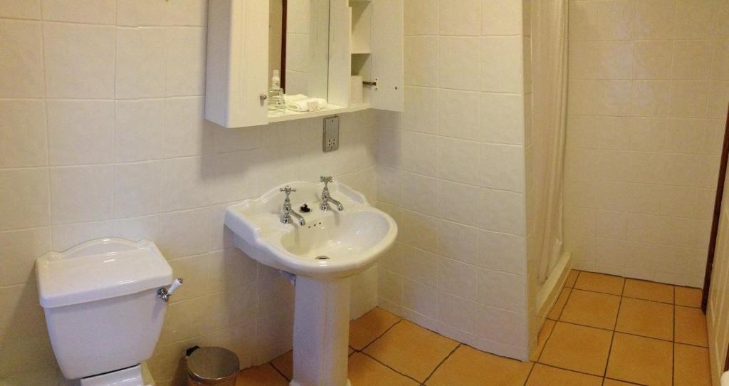 Virginia'S Guesthouse Kenmare Rum bild